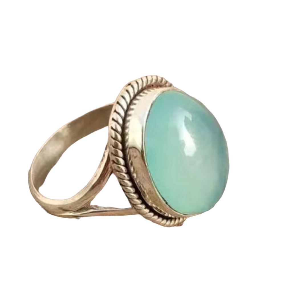 Silver and Pale Green Oval Moonstone Ring